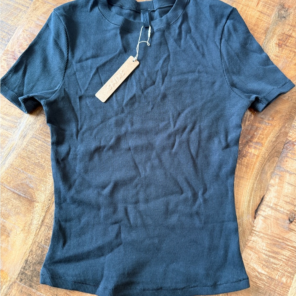 SKIMS Black Short Sleeve Tee